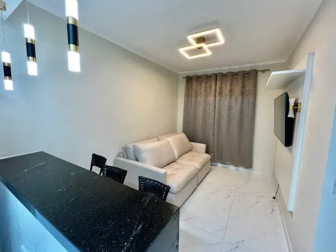 Apartamento no Canto do Forte, em Praia Grande - SP.