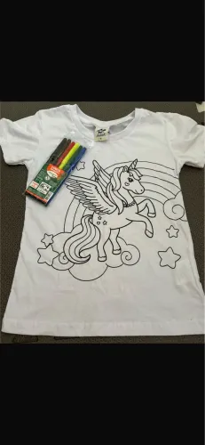 Camiseta infantil para pintar