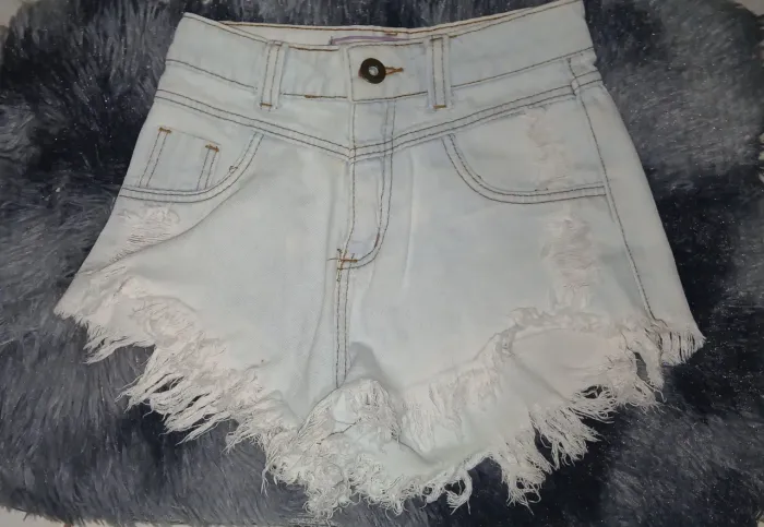 Shorts Jeans lavagem clara 