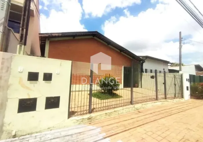 Casa à venda no bairro Nova Campinas em Campinas
