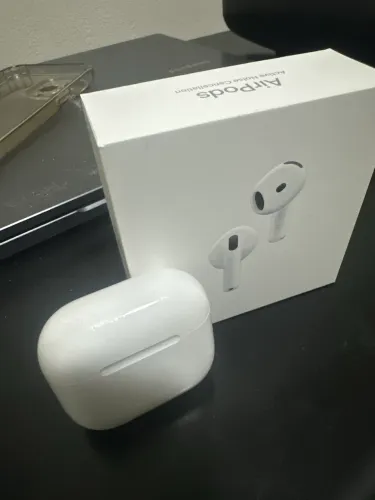 Apple Airpods 4 Com cancelamento de Ruído 