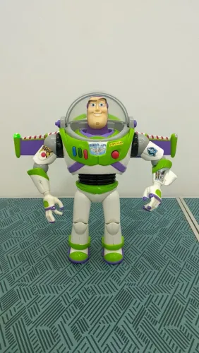 Buzz Lightyear (Toy Story) - Disney/Pixar