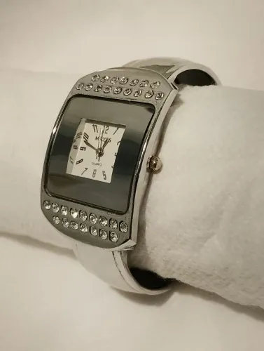 Relógio MRYES sistema quartzo estilo luxo