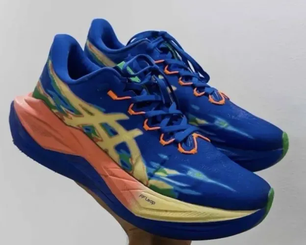 Asics Superblast 3 - 41/42BR - R$: 800,00