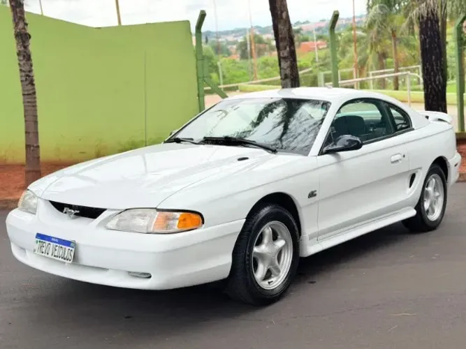 Ford Mustang GT V8 1995