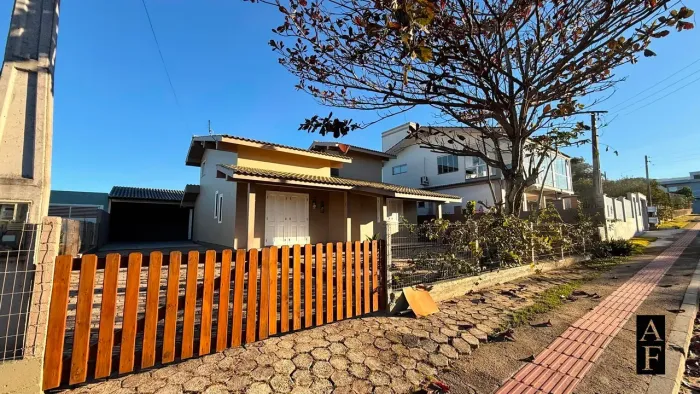 Casa térrea em Ambrósio, Garopaba/SC