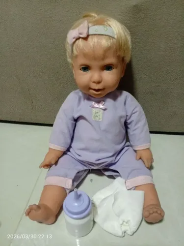 Boneca miracle baby linda perfeitae funcionando perfeitamente vai como na foto