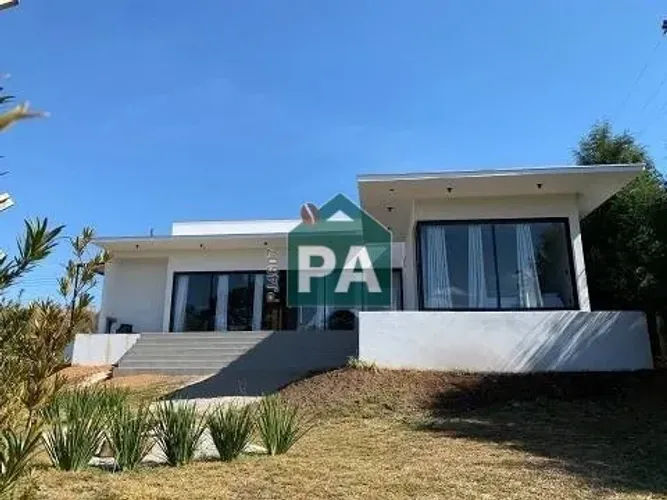 Chácara em Condomínio com 2 Quartos à venda, 216 m² de construção , Zona Rural