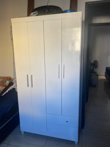 Guarda roupa solteiro