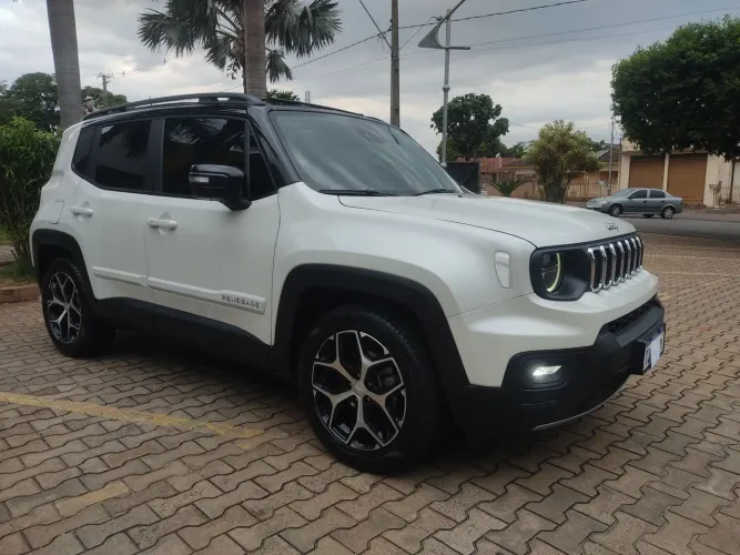 Jeep Renegade Sahara T270 1.3 TB 4X2 Flex AUT 2025