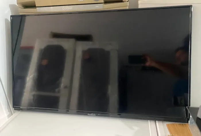 Vende - se TV 40 Polegadas Panasonic LED