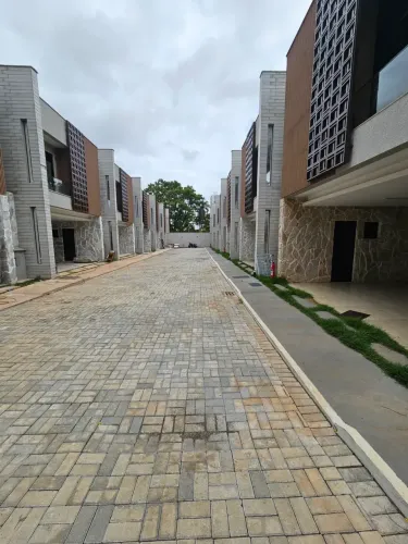 ALUGA-SE CASA NA VILA ROSA | 154 m² | 3 QUARTOS EM GOIÂNIA!
