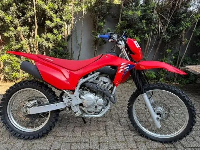 HONDA CRF 250 F 2025