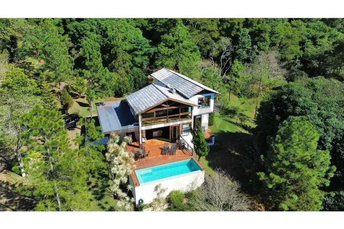 Lindo Sitio á venda em São João Nepomuceno - MG
