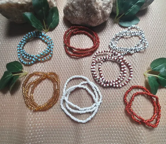 Pulseiras de proteção dos Orixás produzidos sob encomenda (lembrancinhas de axé)