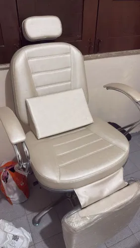Cadeira Profissional Reclinável Hidráulica - Alto Padrão 