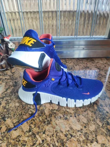 Tênis Nike free metcon 4 deep Royal Blue ( número 42 )