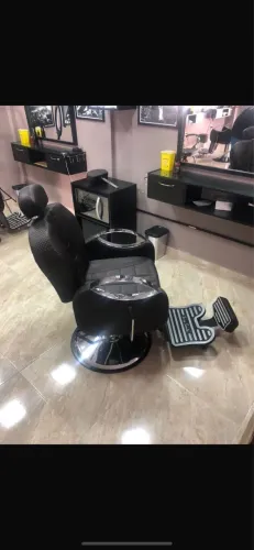 Cadeira para barbearia Terra Santa