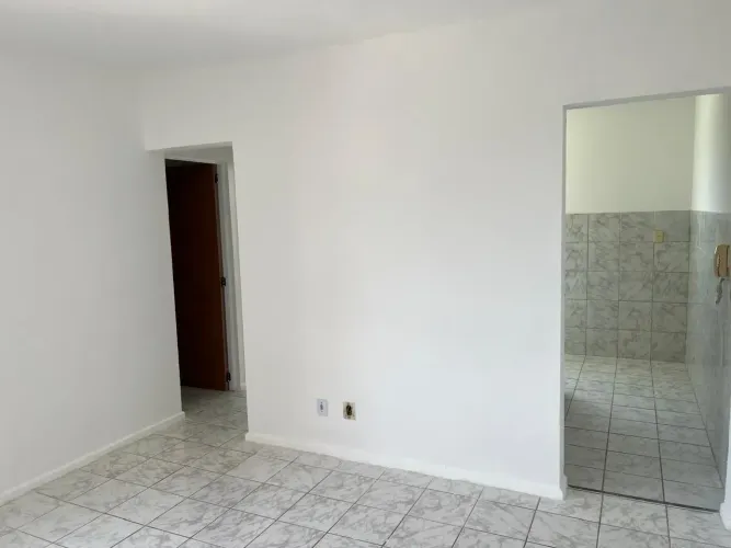 ALUGA-SE APARTAMENTO 2/4  CONDOMÍNIO HILDETE TEIXEIRA LIFE