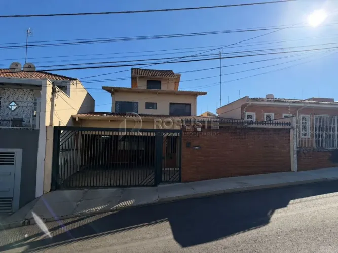 Casa ampla e aconchegante no Centro da cidade