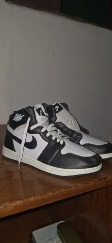 Tênis Nike Jordan 1