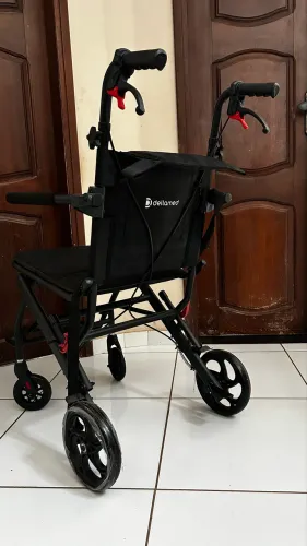 Cadeira de rodas usada apenas 1X