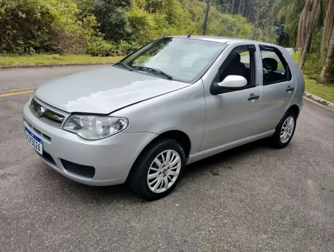 Fiat Palio 1.0 Economy Fire Flex 8V 4P 2013