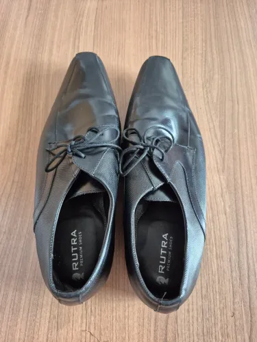 Sapato de couro