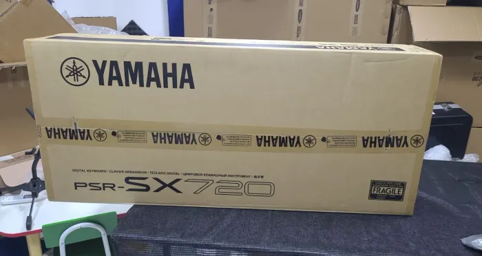 Teclado yamaha psr-Sx720 novo
