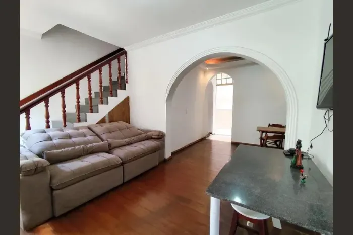 Casa à Venda - Santa Inês, 2 Quartos, 72 m2