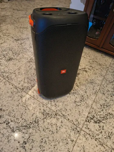 Caixa de som JBL 110 partybox 