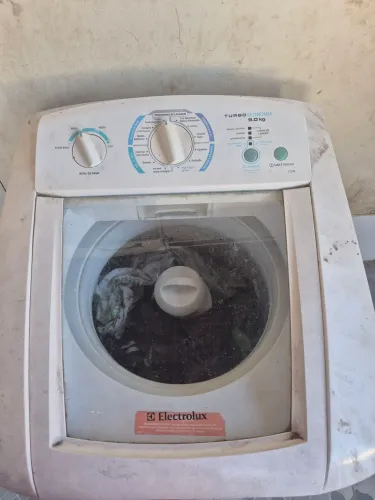 Máquina de lavar quebrada