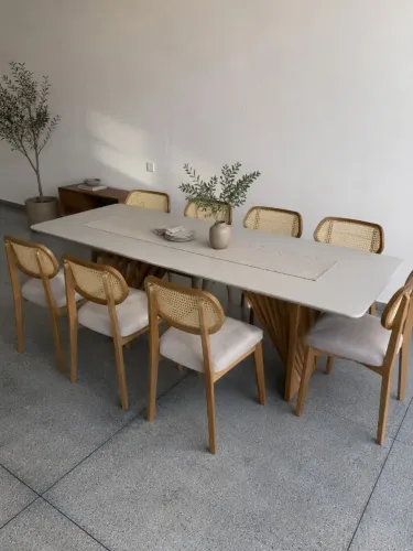 MESA DE JANTAR 220X110 COM 8 CADEIRAS