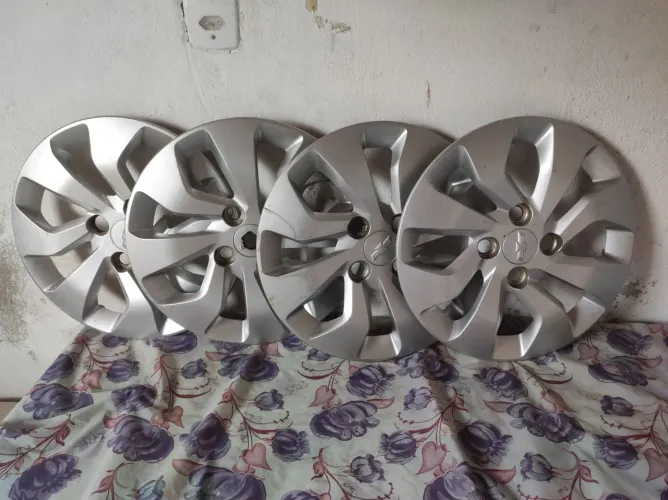 Calotas GM aro 14