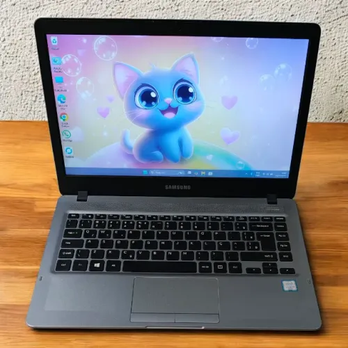 Notebook Samsung Essentiais i3