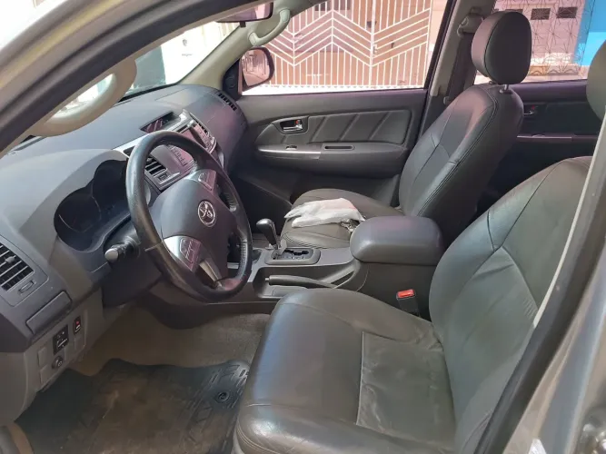 Toyota Hilux CD SRV D4-d 4X4 3.0 TDI Diesel AUT 2015