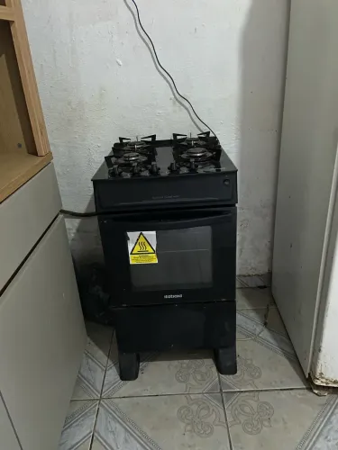 Fogão semi novo 