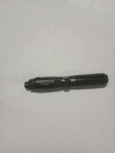 Caneta pressurizada unepress preta com Anvisa