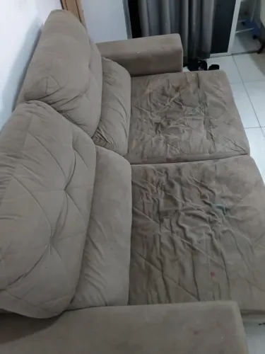 Sofá bem conservado 