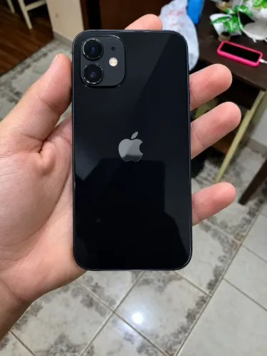 Iphone 12 de 64gb Funcionando tudo. APENAS 1 detalhe na lateral da tela que não atrapalha