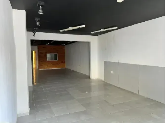 Ponto Comercial na Av. Oliveira Paiva | 145m² | Venda ou Locação | Excelente Visibilidade