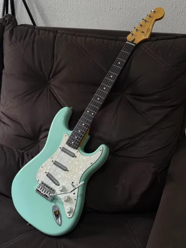 Squier Vintage Modified Surf Green
