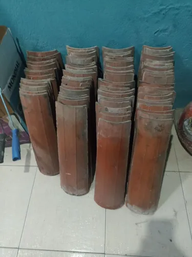 Telhas de cerâmica para doação 