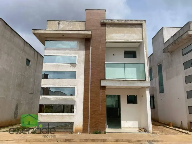 Alugo Excelente Casa em Condomínio 03 Quartos e 2 Vagas em Contagem/MG