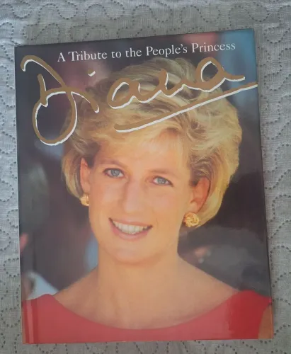 Livro Diana: a Tribute to the People's Princess em inglês