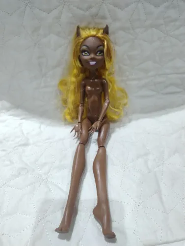 Boneca Monsters Clawdeen
