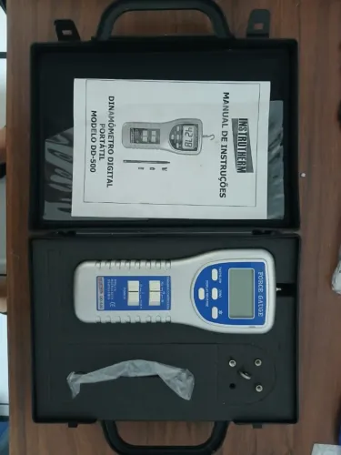 Dinamômetro Digital Portátil Display Normal/Reverso para Tração e Compressão Mod. DD-500