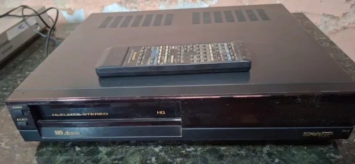 Video Cassete Sharp 4HEAD.
