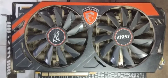 Placa de Vídeo MSI Radeon R9 270X 2GB Twin Frozr - Para Teste/Conserto
