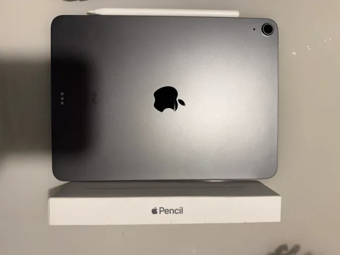 iPad Air 4ª geração 64GB Wi-Fi + Apple Pencil 2ª geração